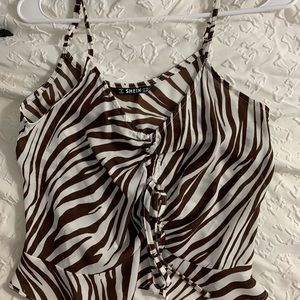 Zebra top